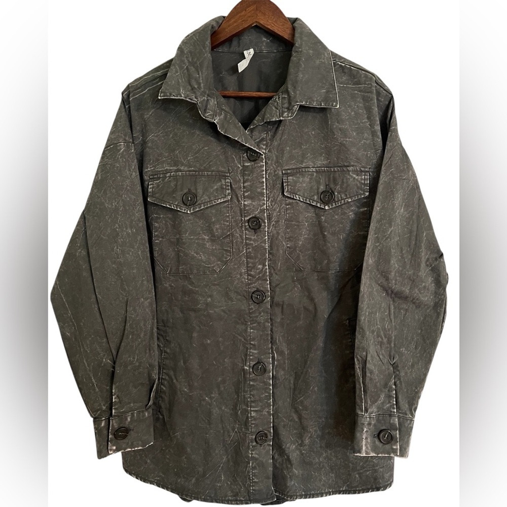 Zenana Outfitters Charcoal Cotton Acid Wash Button Shirt Jacket, Size S